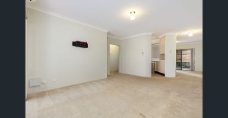 SPACIOUS UNIT WITH A COURTYARD - Photo 2
