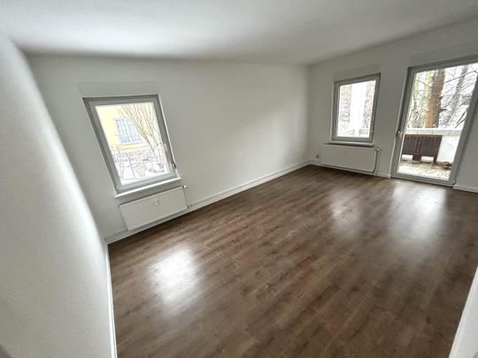 Moderne 4-Raumwohnung wartet auf Sie ! - Photo 1