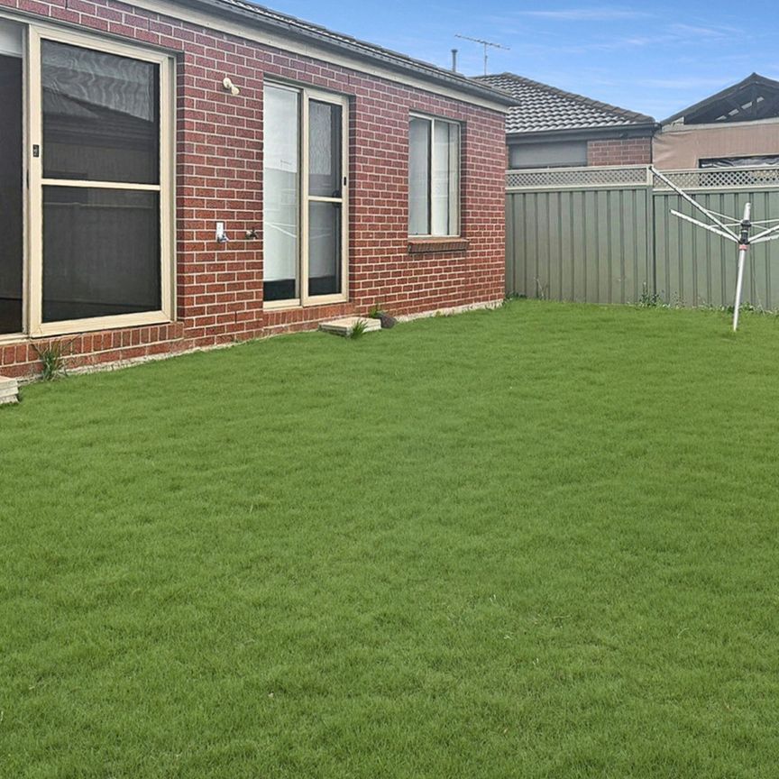 4 Reddington Way, Wyndham Vale VIC - Photo 1