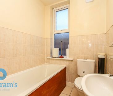 4 bed Semi-Detached House for Rent - Photo 6