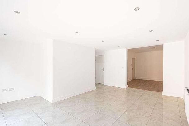 Watford Way, Hendon, NW4 - Photo 1