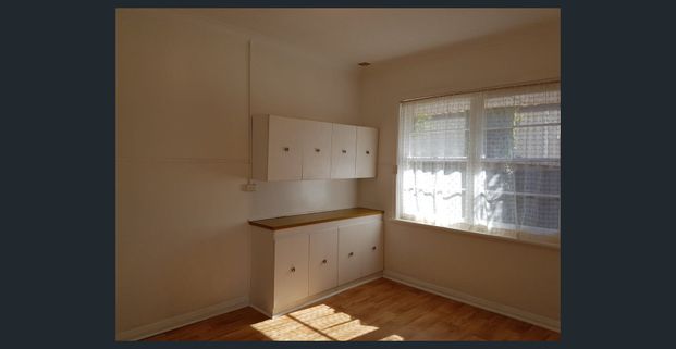 Charming 3-Bedroom Home for Rent in Joondanna - Photo 1