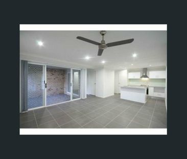 MODERN 3 BEDROOM HOME WITH AIR CONDITIONING & COVERED OUTDOOR AREA - Photo 1