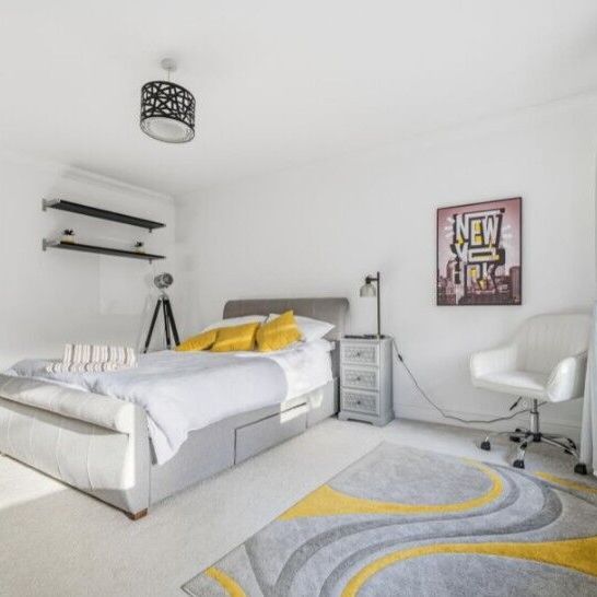 Henfaes Road, Neath, SA11 - Photo 1