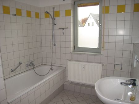 *Lambert&Strelow* Moderne 4 ZKBB mit zwei überdachten Stellplätzen in ruhiger Wo ... - Photo 4