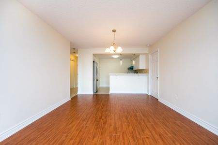 For Lease - 175 Cedar Avenue Unit# #302, Richmond Hill, Ontario - Photo 5