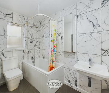 3 bedroom detached house to rent - Photo 3