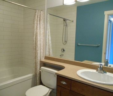 2bed + den 2bath Condo; Sundance Ridge – Available October 1st - Photo 6