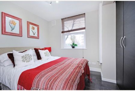 3 Bed Flat, Boydell Court, NW8 - Photo 5
