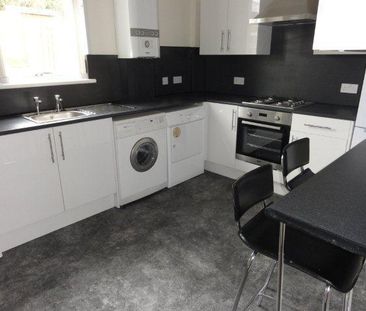 3 bedroom terraced house to rent - Photo 6