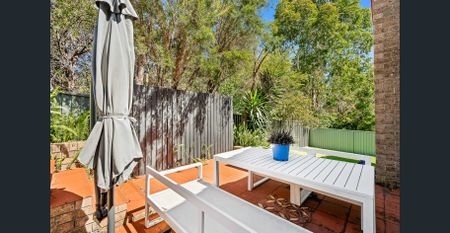 Modern Two-Bedroom Home in a Quiet, Ultra-Convenient Location - Photo 2