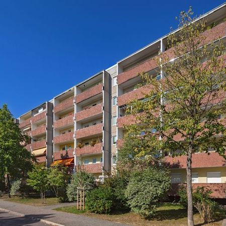 3-Raum-Wohnung mit Balkon und super Ausblick - Photo 3