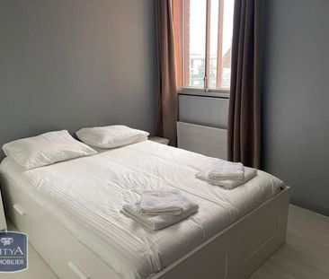 Location Appartement 4 pièces 87m² LILLE 59000 - Photo 4