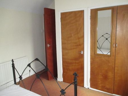 Rosemount Gardens, Belfast, BT15 5AG - Photo 4