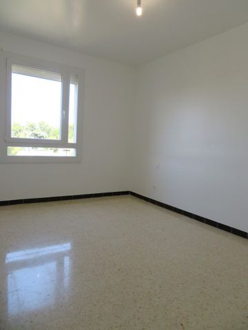 T2, 57m²+Parking Nîmes, Rue des Bananiers, 625€ H.C - Photo 5