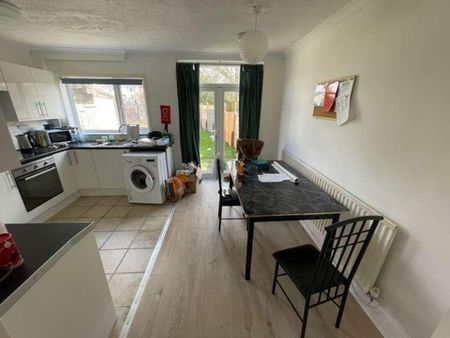 Mitchell Avenue, Canley, CV4 - Photo 4