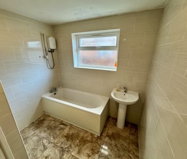 Park Road, Dudley, Netherton - Photo 6