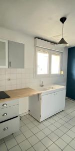 Location Appartement 2 pièces 54m² BORDEAUX 33000 - Photo 3