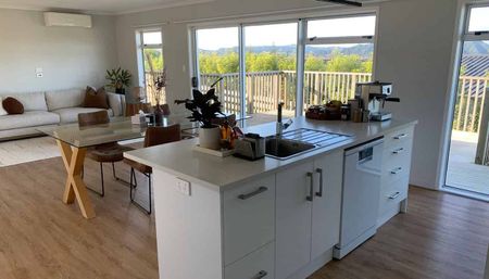 Modern 3Bed, 2Bath Home on Provisional Drive, Kamo - Photo 3