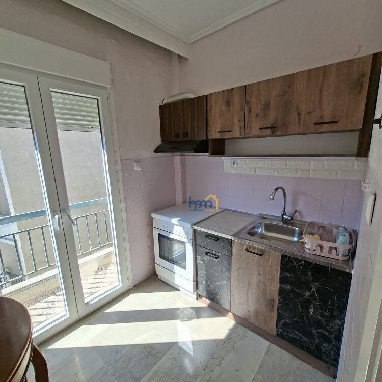 Studio/Γκαρσονιέρα για ενοικίαση Κολοκοτρώνη (Συκιές) - Photo 1