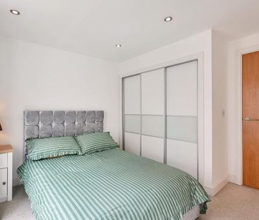 1 bedroom duplex to rent - Photo 2