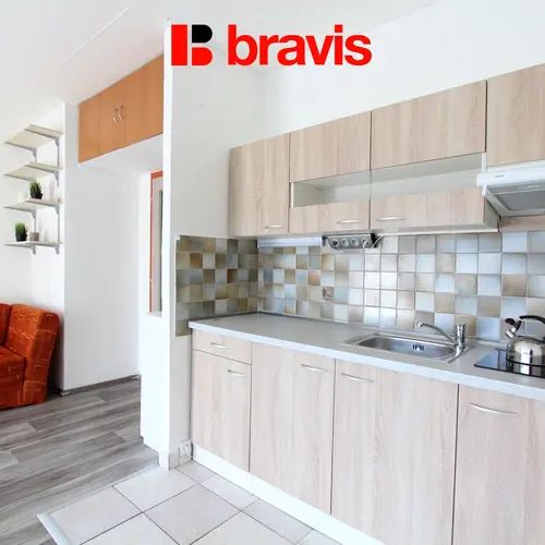 Pronájem bytu 1+kk, Brno - Starý Lískovec, lodžie, šatna, ulice U Pošty - Photo 1