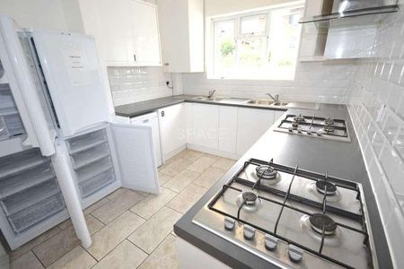 London Road, Reading, Berkshire, RG1 - Photo 3