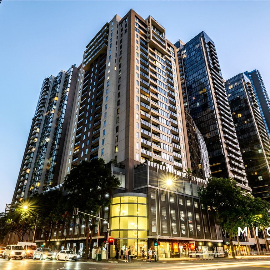 1711/163 City Road - Photo 1
