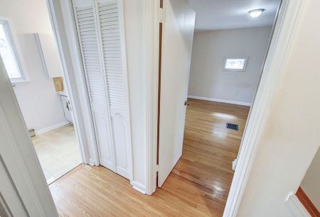 For Lease - 123 Bevdale Road, Toronto, Ontario - Photo 5