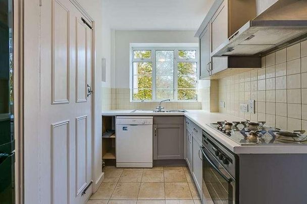 Barons Keep, Gliddon Road, London, W14 - Photo 1