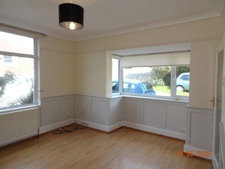 3 bedroom terraced house to rent - Photo 2