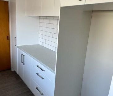 Lovely Two Bedroom House - Photo 2