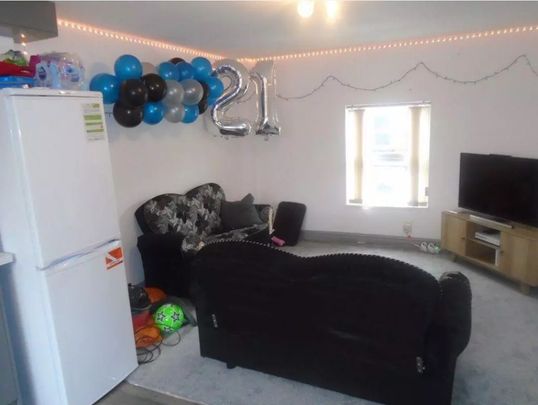 109B Hubert Road - Photo 1