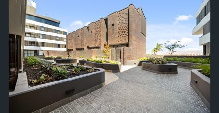 401/2 Dreadnought Street, Roselands, NSW 2196 - Photo 3