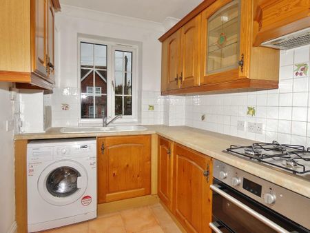 2 bedroom flat to rent - Photo 3