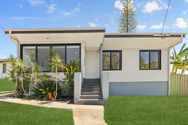 Like Brand New - Fully Renovated - Photo 1