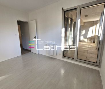 Location Appartement 2 pièces 52m² NIMES 30000 - Photo 2