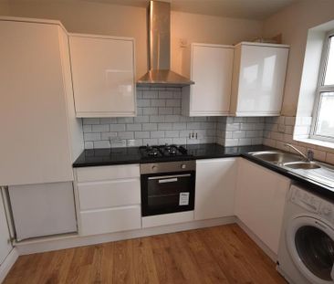 2 bedroom apartment to rent - Photo 6