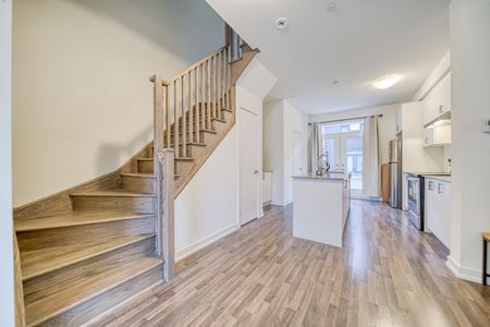 For Lease - 370D Red Maple Road Unit# 118, Richmond Hill, Ontario - Photo 2