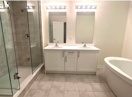 For Lease - 1131 Plymouth Drive Unit# Upper, Oshawa, Ontario - Photo 4