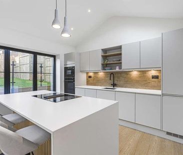 Theobalds Road, Cuffley, EN6 - Photo 1