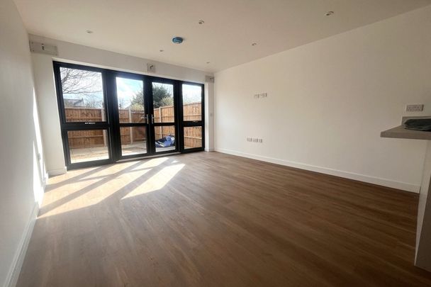 Queen Street Close, MARCH - Photo 1