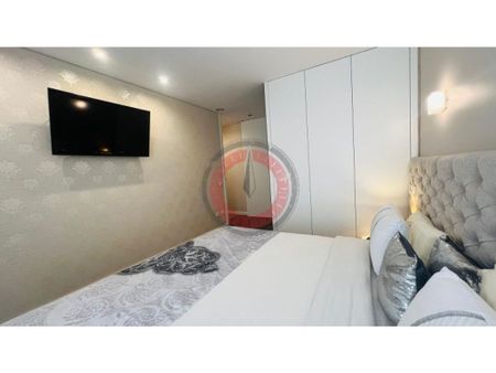 3 room luxury Apartment for rent in Vila Nova de Gaia, Portugal - Photo 4