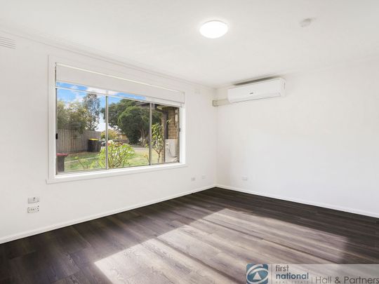 2 / 12 Montana Street, Springvale South - Photo 1