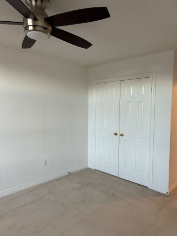 For Lease - 132 Mcknight Avenue, Hamilton, Ontario - Photo 4