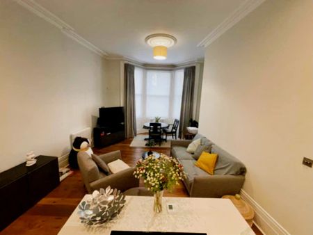 2 Bedroom 2 Bathroom - Photo 4