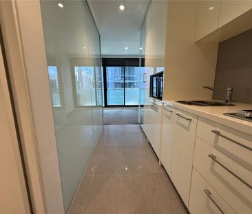 3104/618 Lonsdale Street - Photo 4