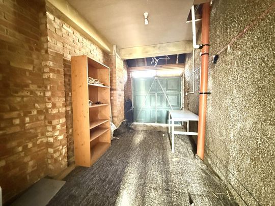 4 bedroom terraced house to rent - Photo 1