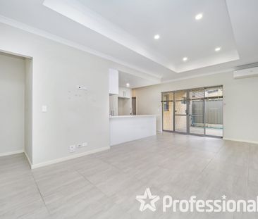 Stunning Private Rear Villa - Photo 1