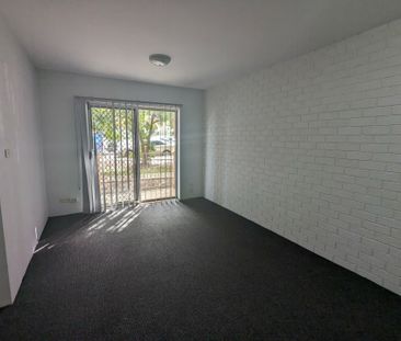 2/4 John Tipping Grove, Penrith NSW - Photo 5